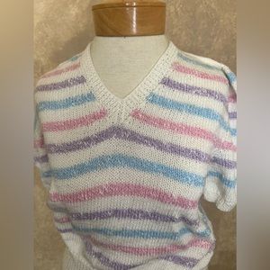 Short sleeve knitted blouse